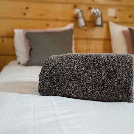 Walking Distance Lifts - 1800m - Villachalet Eu - La Pente *