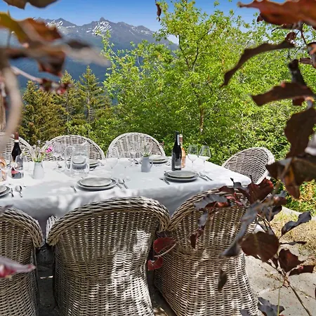 Walking Distance Lifts - 1800m - Villachalet Eu - La Pente * Les Collons